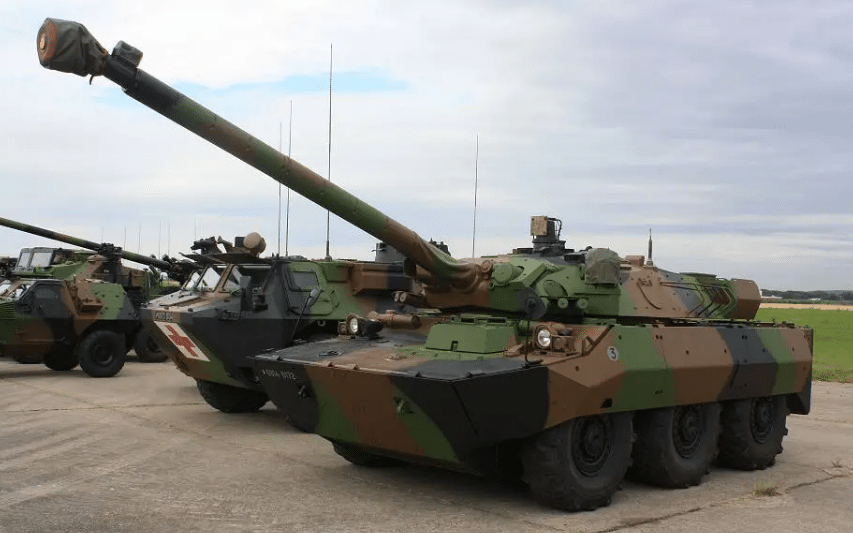 فرنسا ستسلم أوكرانيا نسخة حديثة من مركبة AMX-10RC المدرعة المضادة للدبابات