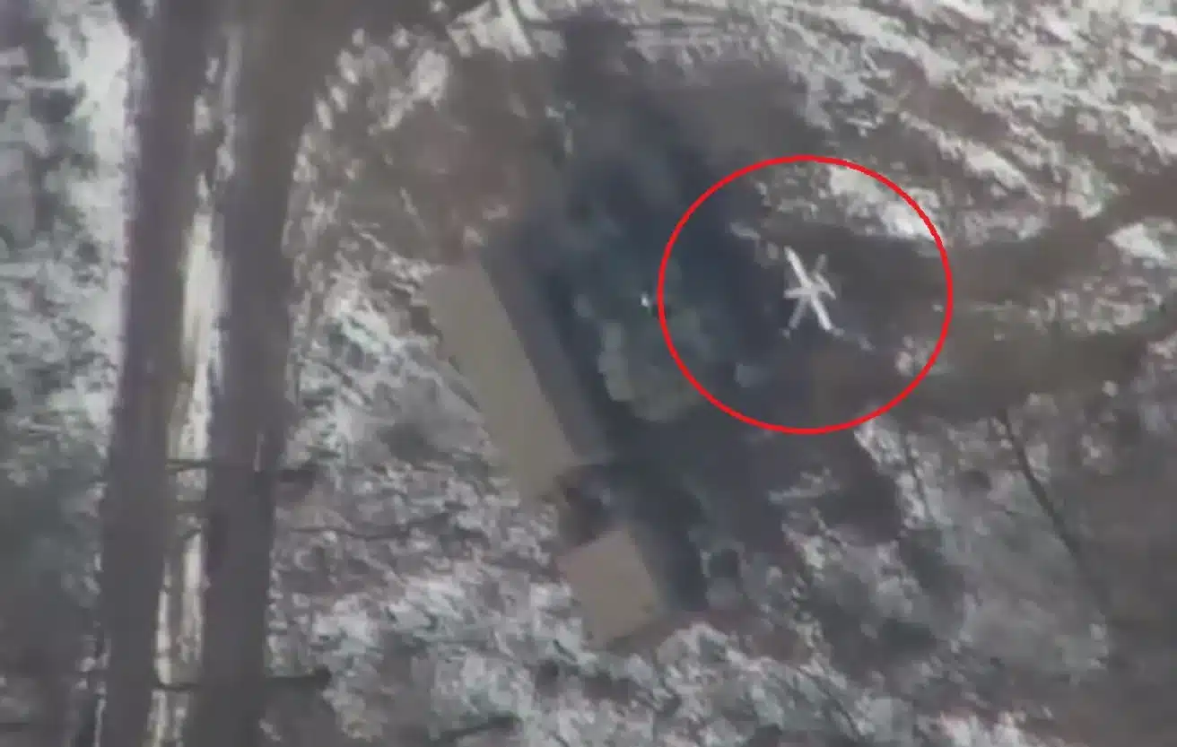 شاهد .. طائرة لانسيت الروسية عصية على الأوكرانيين وأهدافها محققة