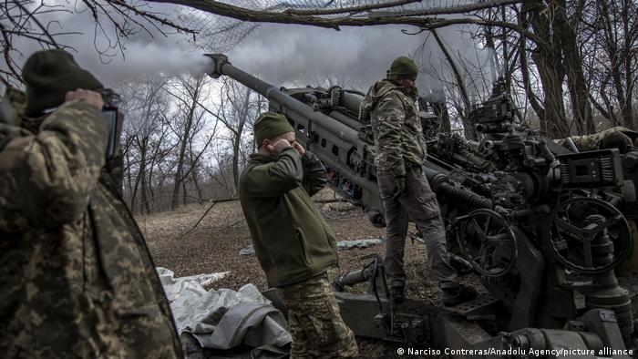 آخر أخبار معركة باخموت المستعرة في أوكرانيا