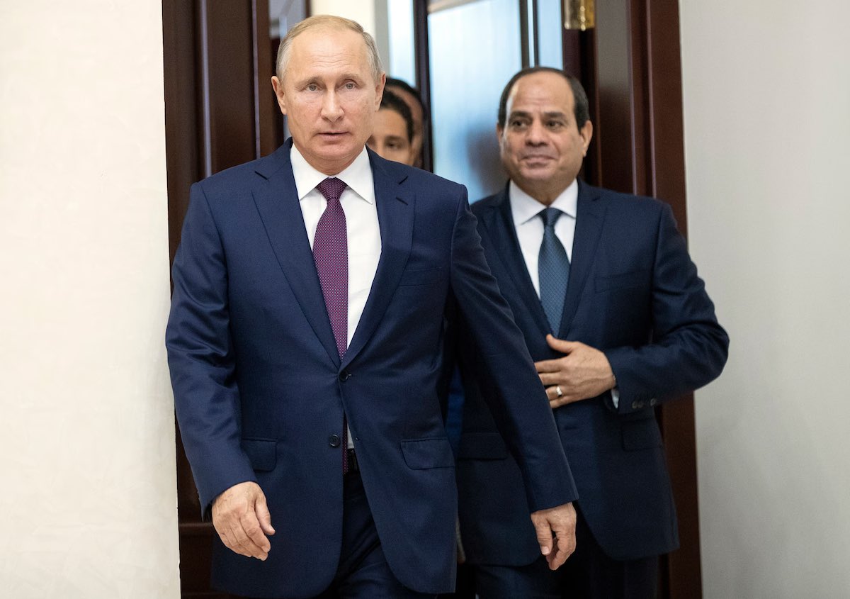 ما حقيقة “إرسال مصر 40 ألف صاروخ إلى روسيا سرا”