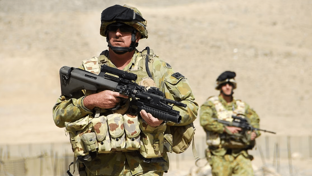 أستراليا تطلق أكبر إعادة تنظيم لقواتها العسكرية تحسبا للصين