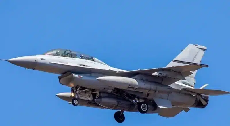 تسليم طائرات F-16 إلى كييف ستكون مخاطرة آمنة