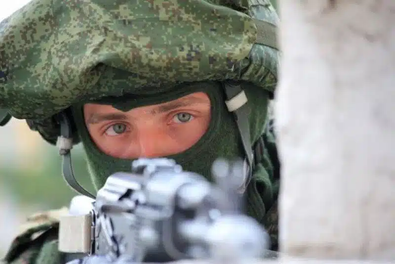 القوات الأوكرانية تهاجم بألف جندي و40 دبابة بالقرب من سوليدار