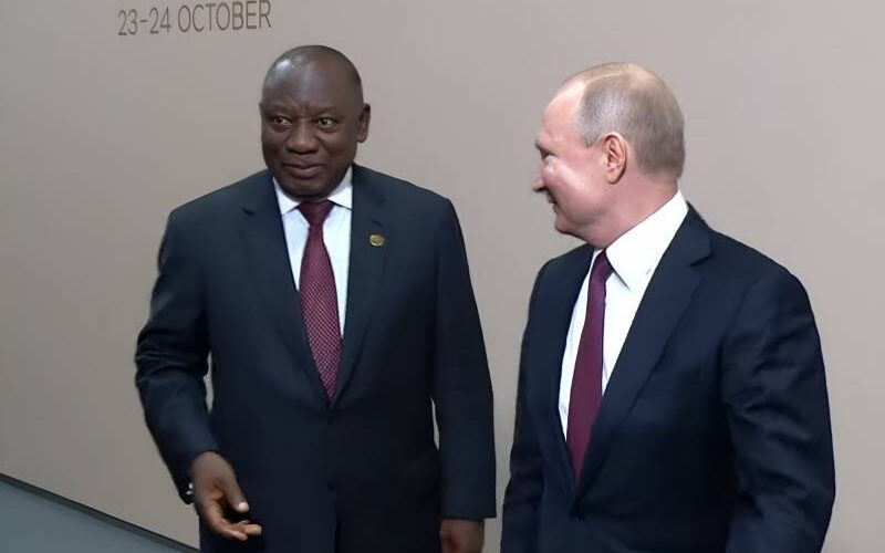 رئيس جنوب إفريقيا : اعتقال بوتين سيكون بداية حرب مع روسيا