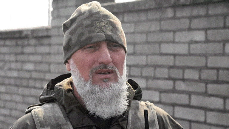 قائد شيشاني يتوعد مقاتلي “آزوف” العائدين من تركيا وأوكرانيا تتلقى إشارات خطرة