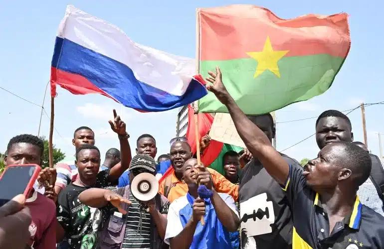 هل تتدخل فرنسا عسكرياً في النيجر أم عهدها انتهى ؟
