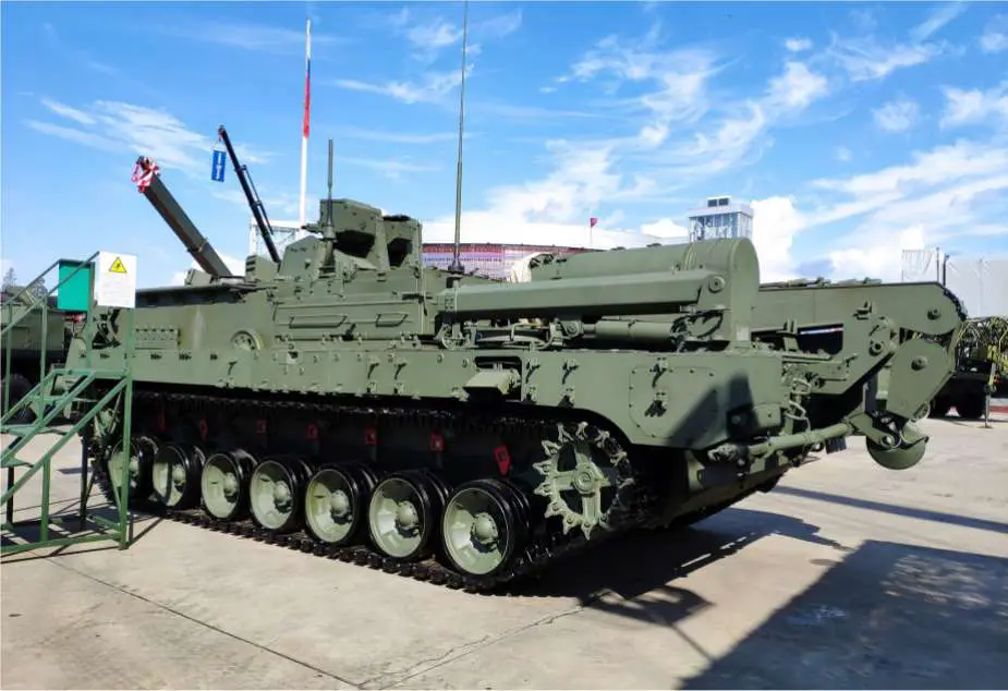 روسيا تكشف النقاب عن مركبة الإنقاذ المتطورة T-16  في منتدى الجيش 2023