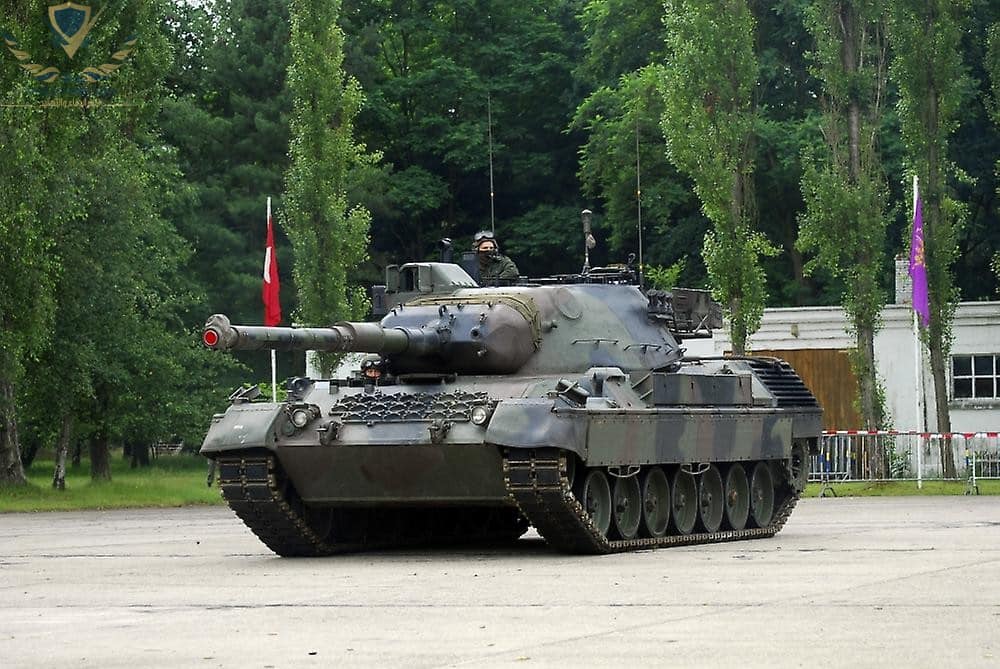 شراء 20 دبابة ليوبارد من بلجكا لشحنها لأوكرانيا والمشتري مجهول