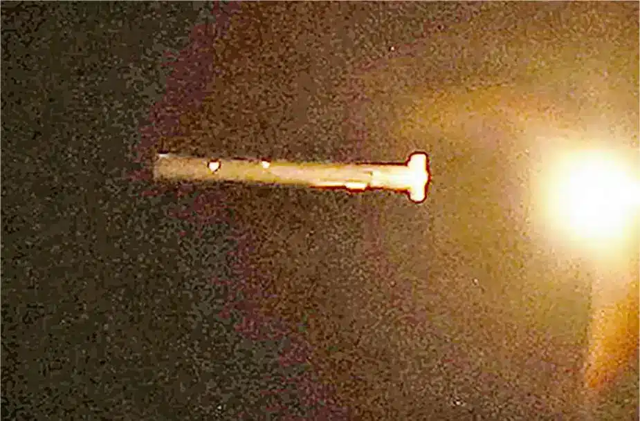 أول عرض لصاروخ HF-2E التايواني السري أثناء تمرين الإطلاق