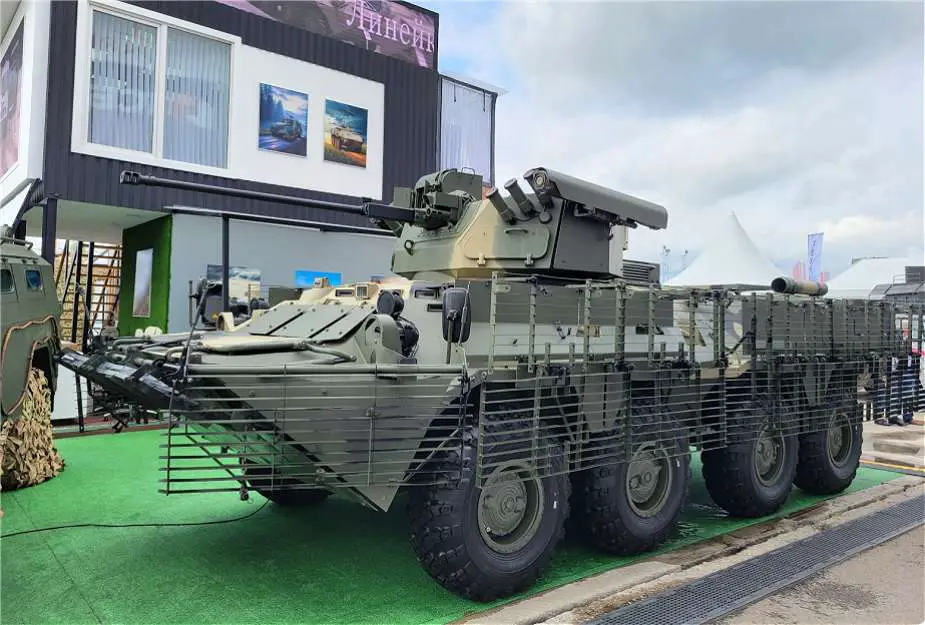 روسيا تطور مدرعة جديدة من طراز BTR-82A مزودة ببرج منجنيق للقتال في أوكرانيا