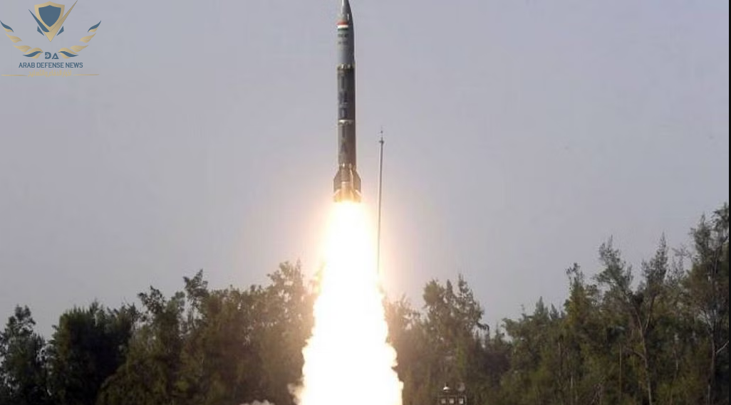 الدفاع الجوي الهندي يختبر بنجاح صاروخ باليستي من طراز برالاي