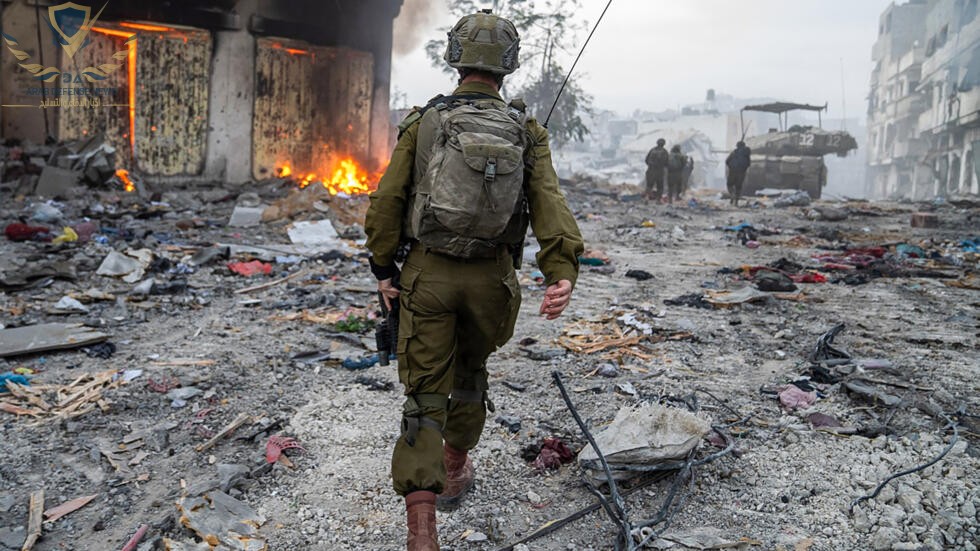 مشاهد نادرة لانتشال جنود إسرائيليين مصابين في غـ ـزة وتدمير دبابات