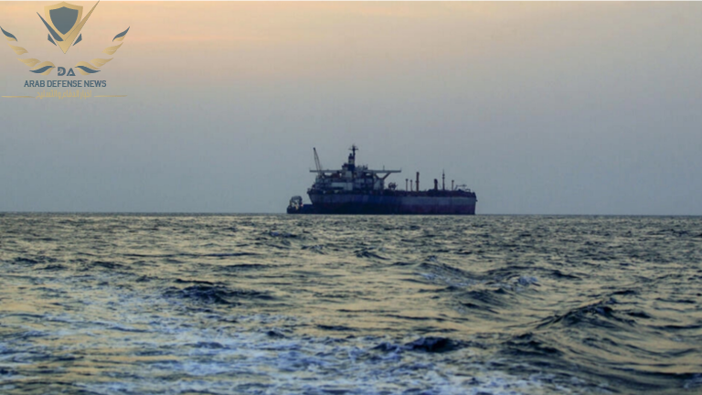 "أنصار الله"تصدر بيان عاجلا بعد استهداف ناقلة في البحر وسفينة بريطانية تغير مسارها