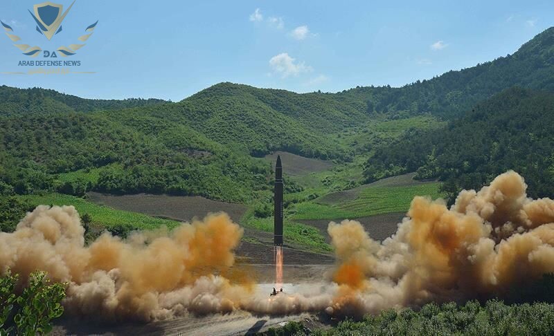 كوريا الشمالية تختبر صاروخ “يغطي” كامل الأراضي الأمريكية