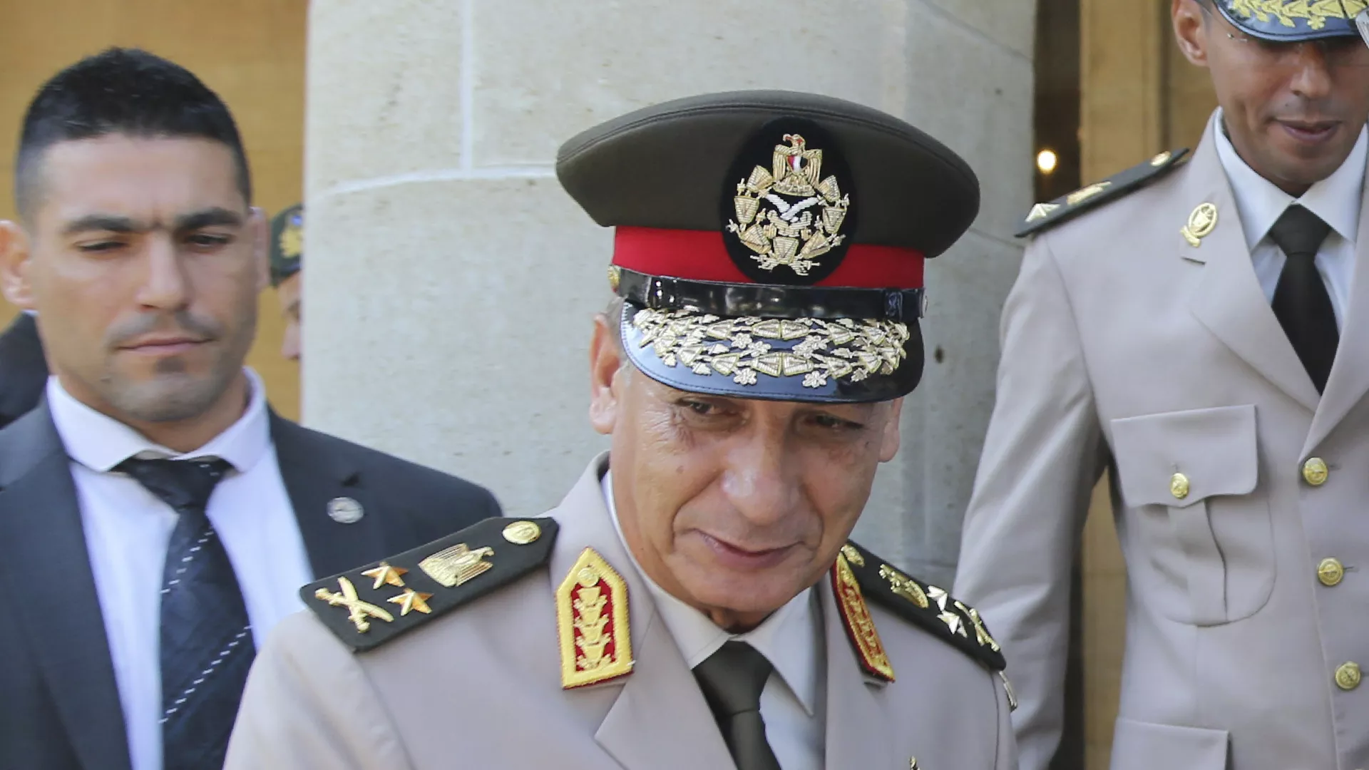 وزير الدفاع المصري يؤكد الرفض التام لمحاولات تهجير الشعب الفلسطيني