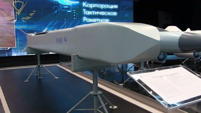 روسيا تزود مقاتلاتها بصواريخ خطيرة و فائقة الدقة مداها 300 كيلو متر