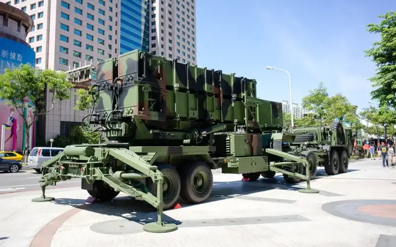 الجيش التايواني ينشر نظام الدفاع الجوي باتريوت في المناطق السكنية بالمدن