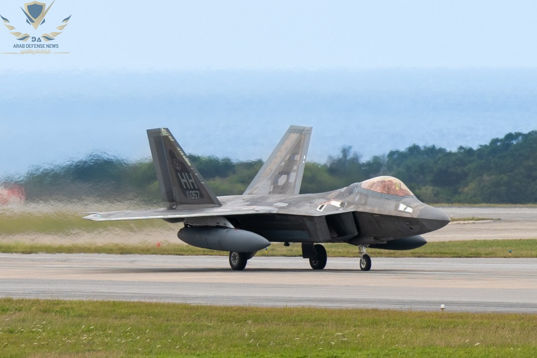 القوات الجوية الأمريكية تنشر طائرات F-22 رابتورز في اليابان بهدف الردع