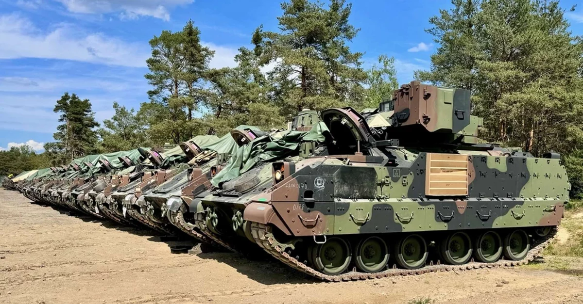 الجيش الأمريكي ينشر 100 مركبة جديدة من طراز M2A3 و Bradley بالقرب من روسيا