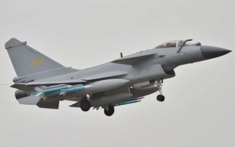 الصين تعرض على مصر مقاتلات J-10 وJ-31 كبديل للطائرات الأمريكية