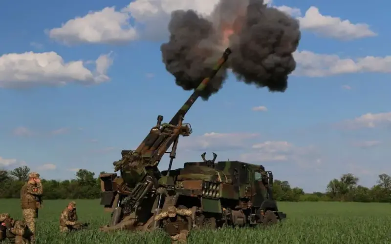 مدافع الهاوتزر الفرنسية CAESAR 155 ملم كابوس يتربص بالقوات الروسية