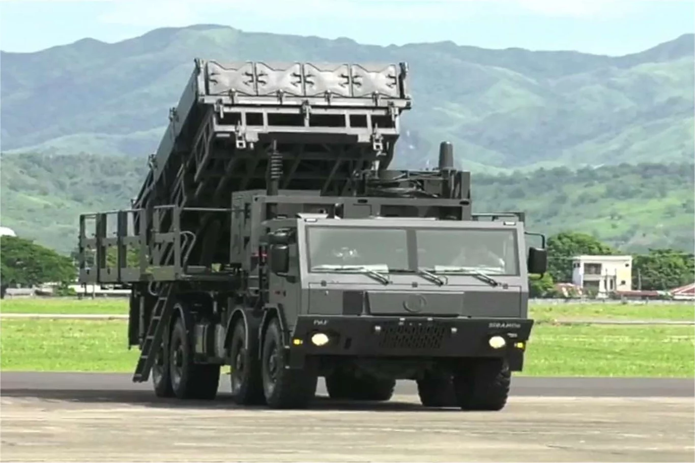 القوات الجوية الفلبينية تقدم نظامها الصاروخي الجديد SPYDER-MR