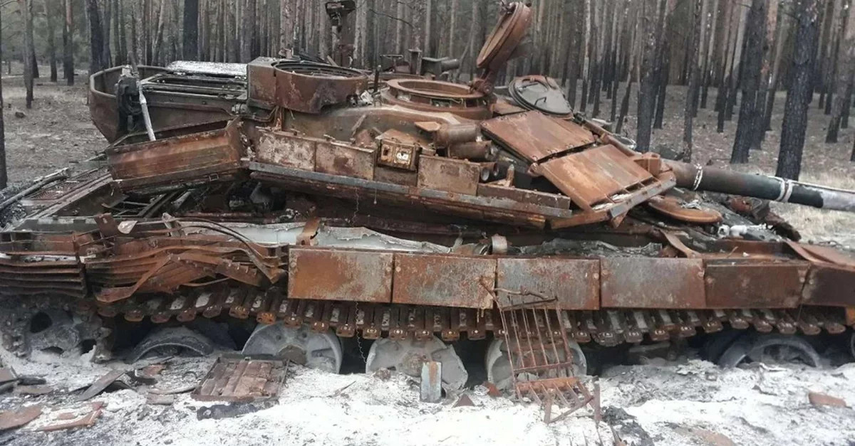 روسيا تفقد دبابتها T-90M رقم 100 في أوكرانيا بعد تسريبات ضخمة عن نقاط ضعفها