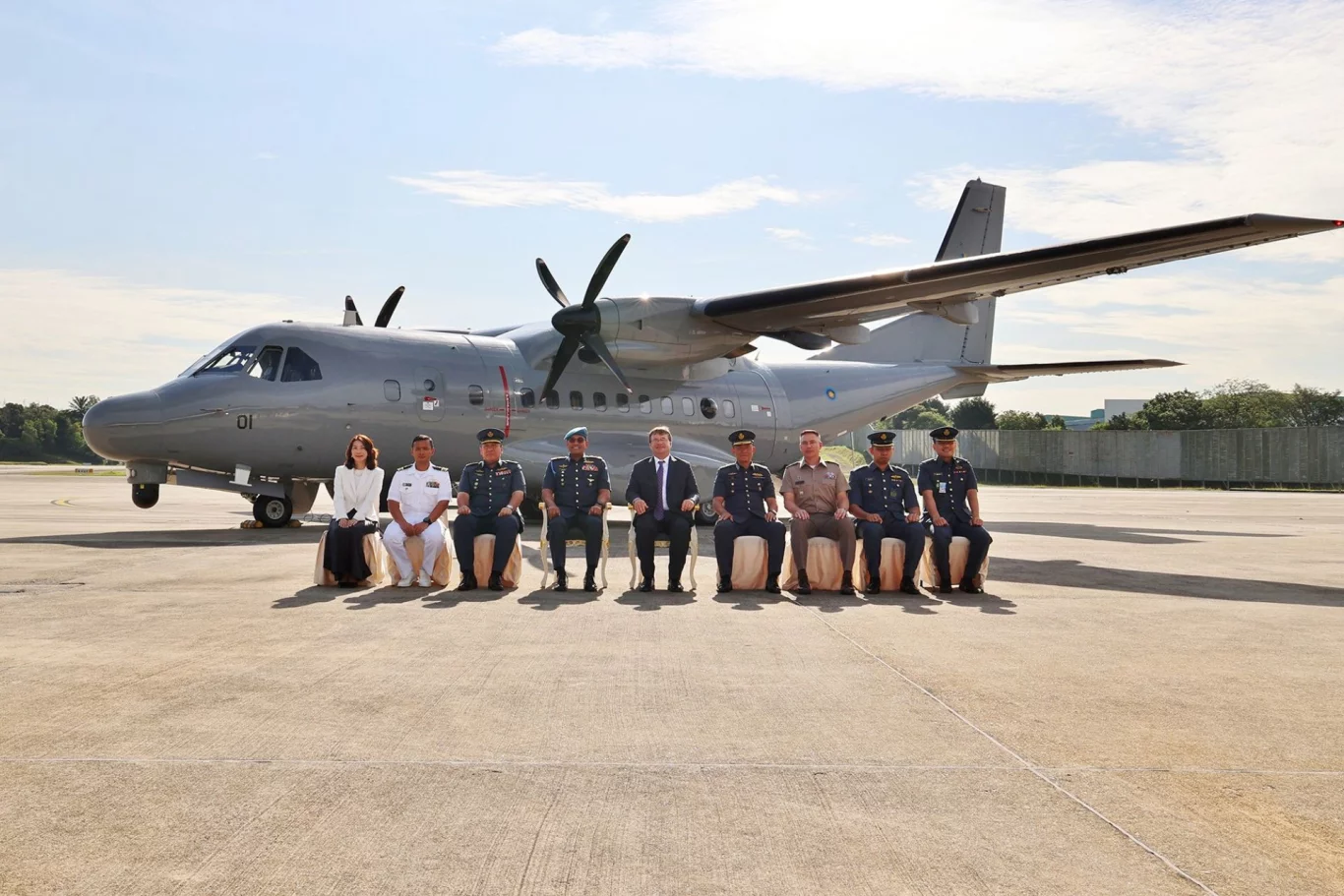 الولايات المتحدة تنقل رسميا طائرة المراقبة البحرية CN235 إلى ماليزيا