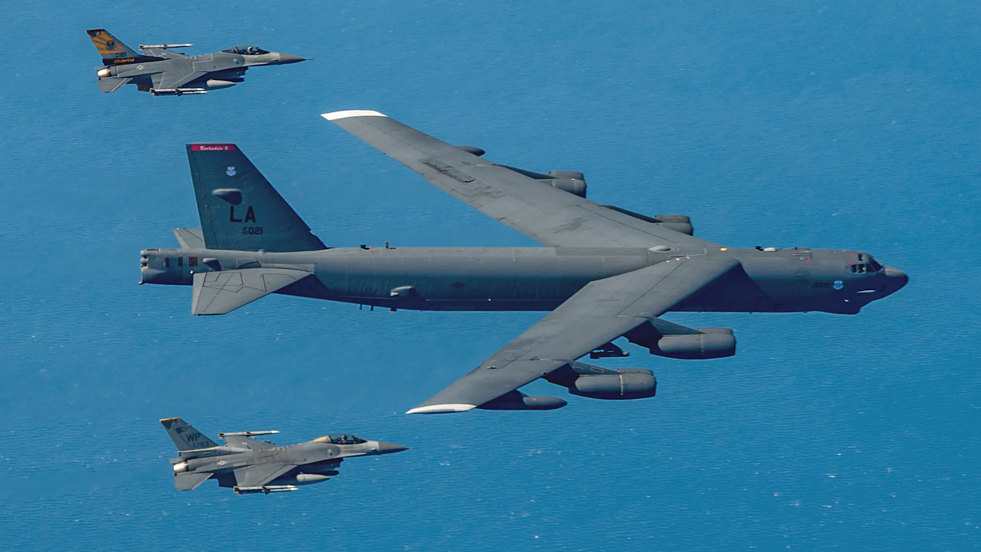 الصين تعتبر قاذفة B-52H الأمريكية تهديد نووي رئيسي ضد الصين