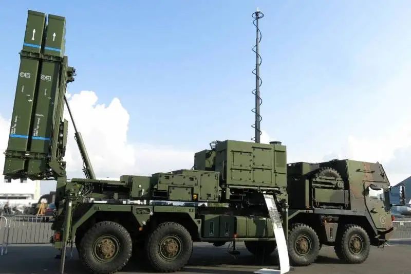 دفاعات أوكرانية تتعرض لضربة: تدمير منصتي IRIS-T ورادار P-18 سوفيتي