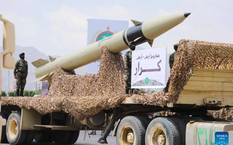 صواريخ الحوثيين تهدد أمن إسرائيل والتحالف في الشرق الأوسط”