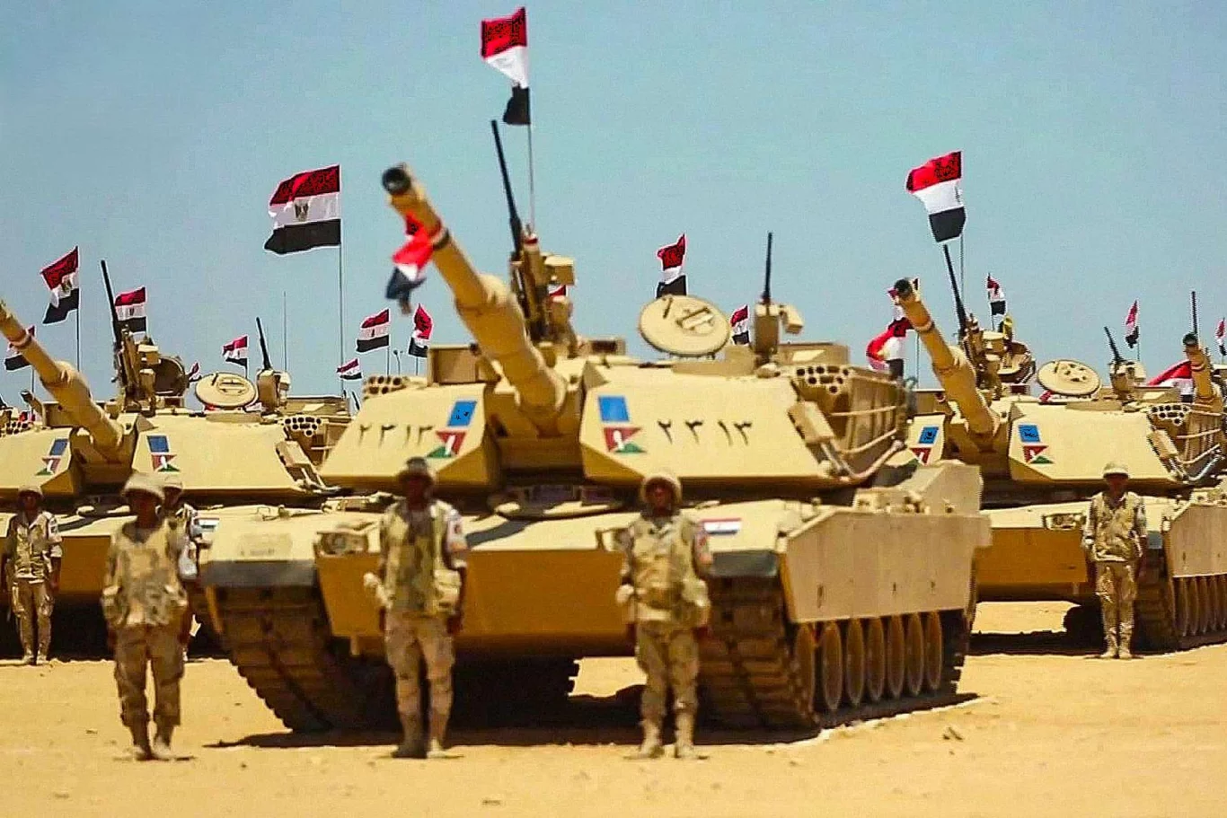هل تعزيز مصر لحدودها مؤشر لتحول في الموقف العسكري الإقليمي؟