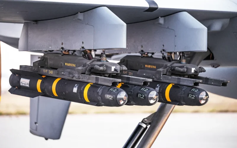 صاروخ هيلفاير AGM-114 يحصل على رأس حربي متعدد الاتجاهات