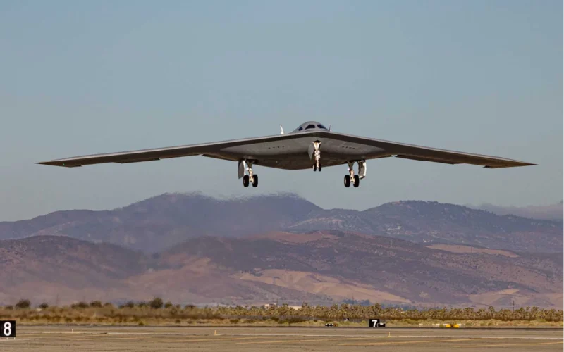 القاذفة الشبحية B-21 Raider تحلّق للمرة الثانية ضمن برنامج الردع الأميركي