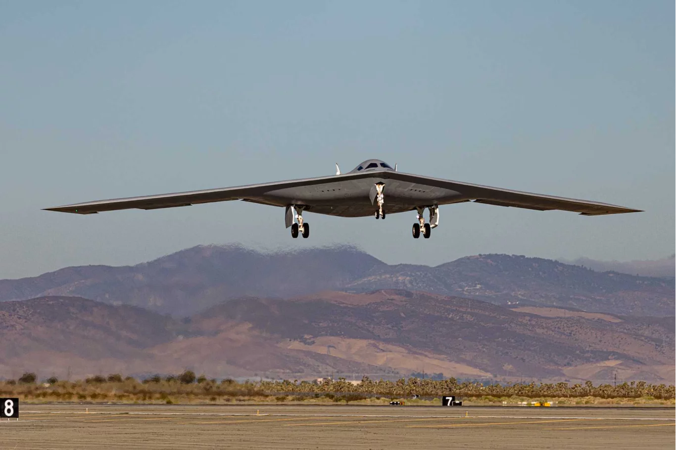القاذفة الشبحية B-21 Raider تُحلّق للمرة الثانية ضمن برنامج الردع الأميركي