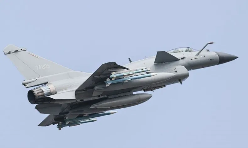 إيران والصين: صفقة جوية استراتيجية تعيد تشكيل ميزان القوة في المنطقة