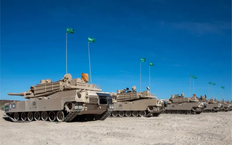 دبابات أبرامز السعودية تشارك لأول مرة في تدريبات فورت إروين الأميركية