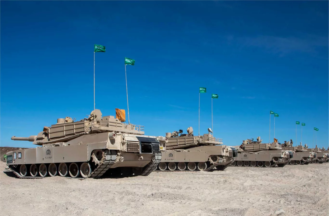 دبابات أبرامز السعودية تشارك لأول مرة في تدريبات فورت إروين الأميركية