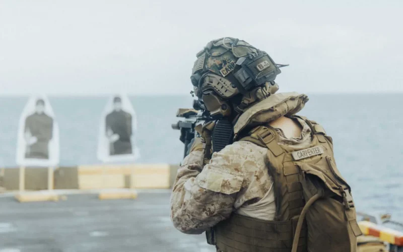 ترامب يدرس القيام بعمل عسكري بري ضد عصابات المخدرات في فنزويلا