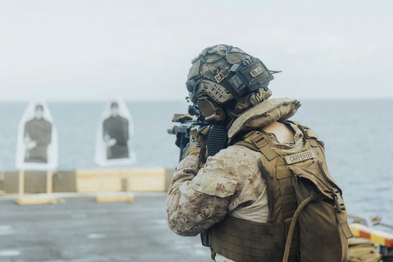  ترامب يدرس القيام بعمل عسكري بري ضد عصابات المخدرات في فنزويلا 