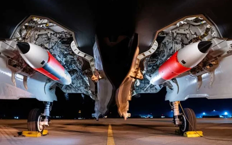 مقاتلات إف-35 الأمريكية تثبت جاهزية القنبلة النووية B61-12 لردع الناتو