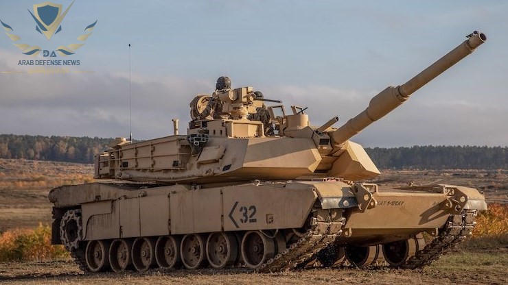 الجيش الأمريكي يختبر قدرة حركة دبابة أبرامز في الوحل البولندي