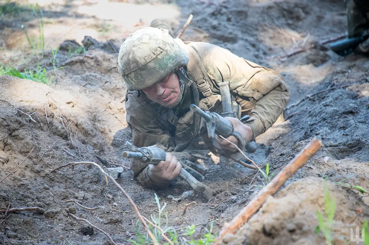 صاروخ روسي FAB‑3000 يضرب قاعدة أوكرانية ودخول سريع للقوات الجوية الروسية في سيفيرسك