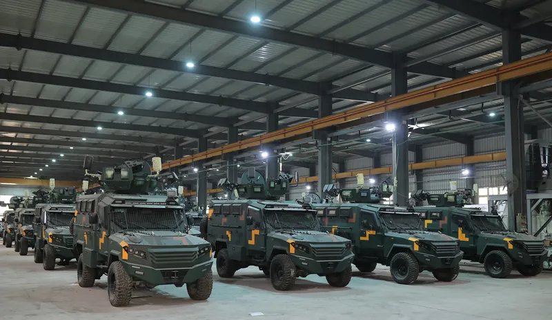 إيديكس 2025: مصر تكشف المنصة المدرعة BR7/STANG IV لإطلاق الطائرات المسيّرة