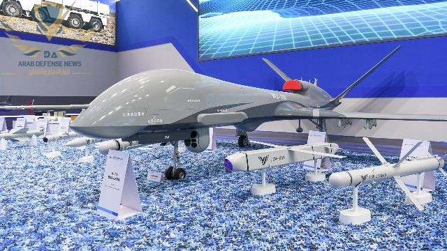 الطائرة الصينية WJ-700 تلفت اهتمام مصر