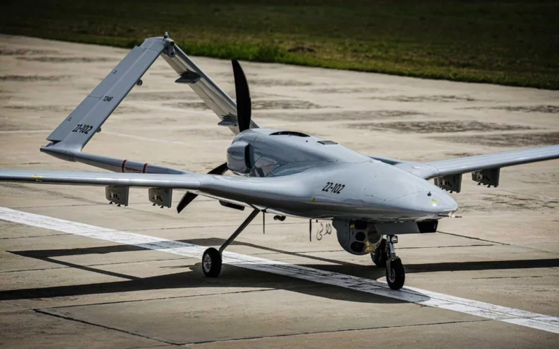 تركيا تفتتح مصنعًا لتجميع الطائرات القتالية بدون طيار في باكستان لتعزيز التعاون الدفاعي