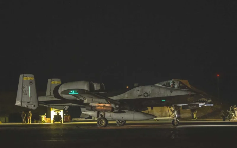 أمريكا تطلق عملية “هوك آي” أكبر غارات جوية في سوريا منذ 2019