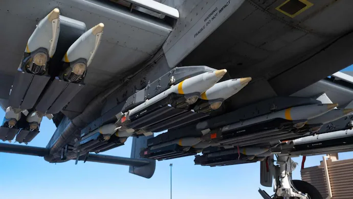 أميركا تبيع كوريا الجنوبية قنابل GBU-39B لتعزيز الضربات الدقيقة