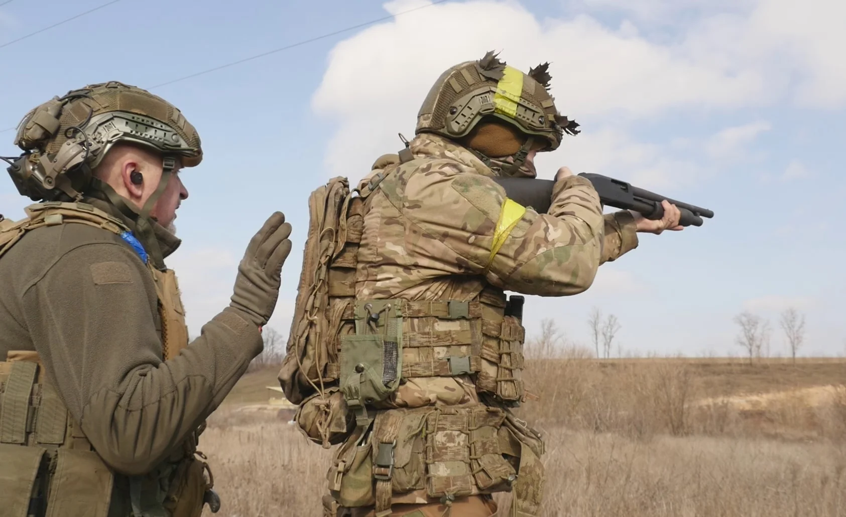 القوات الخاصة الأوكرانية تكشف تكتيكات مواجهة المسيّرات بالبندقية