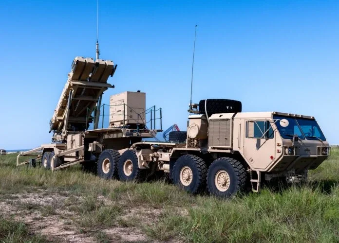 الولايات المتحدة وشركاؤها يفتتحون خلية جديدة للدفاع الجوي في قطر